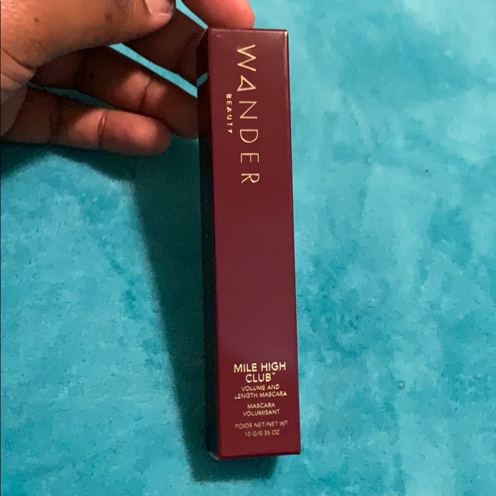 Wander mile high club volume and length mascara